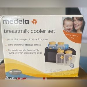 Medela Breastmilk Cooler Set - NWT